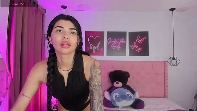 mia  star1 online show from June 5, 5:08 pm