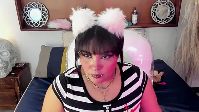 Candyy rose  online show from April 19, 12:21 am