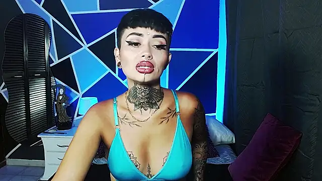 Sol Baker online show from April 17, 3:41 am