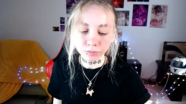 Nica Kawaii online show from April 9, 6:41 am