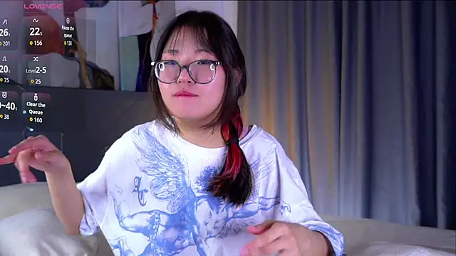 NelleMihalko online show from April 16, 11:10 am