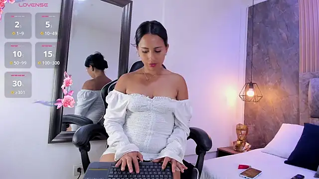 aitana   online show from March 13, 4:19 pm