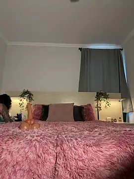 NikkiRylie online show from May 12, 11:11 pm