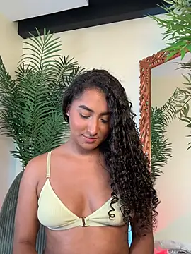 SoyJuliana 19 online show from March 15, 4:14 am