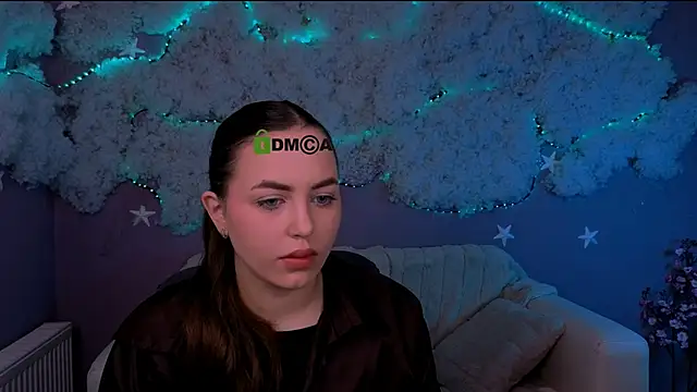 polly rosse online show from April 4, 1:10 pm