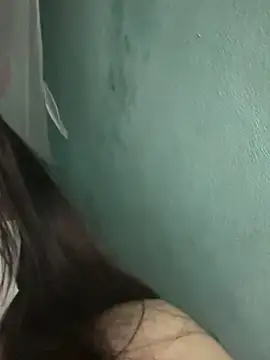 Beautiful roses online show from March 31, 1:22 pm