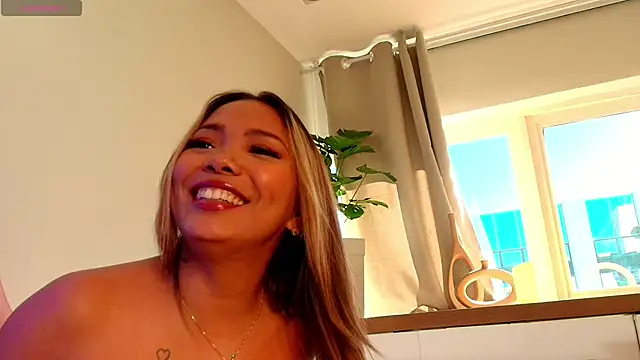 Debra Fox online show from April 20, 6:11 pm