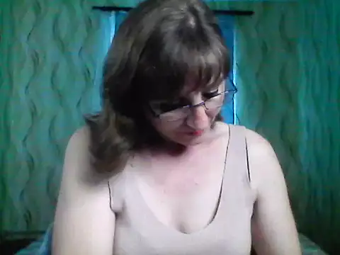Alisaprice077 online show from June 4, 2:43 pm