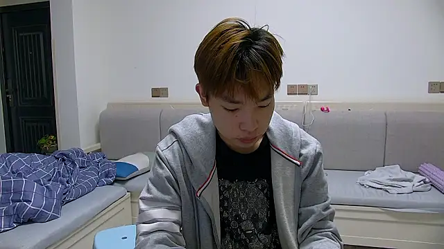 Similu-001 online show from March 22, 10:21 am