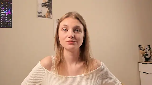 ErinnPieloch online show from April 27, 8:06 pm