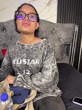 Bunny fire online show from April 10, 7:09 pm