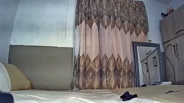 DirtyMelo online show from April 1, 4:26 pm