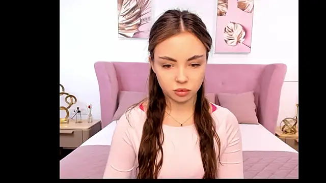 MyEvelin online show from March 30, 3:17 am