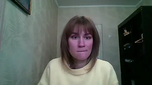 ElenoreHolguin online show from April 23, 12:29 pm