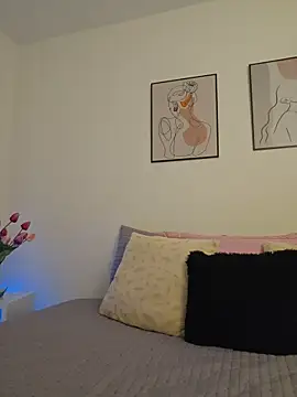 Victoria Evanss online show from March 26, 9:27 pm