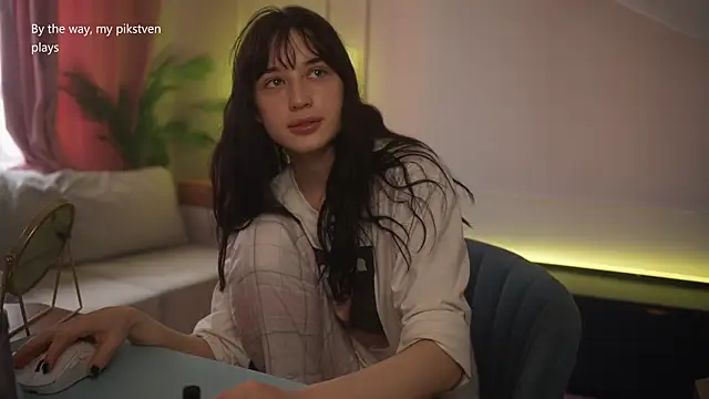 horneyjozy online show from June 3, 4:12 pm
