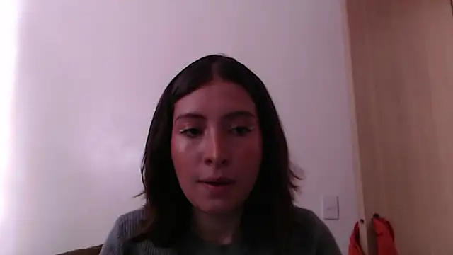 ivonny- online show from April 6, 7:59 pm