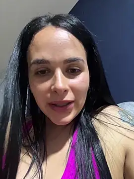 leila moretti online show from April 1, 2:45 am