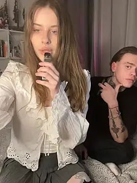 TanderThoughtLuv online show from March 11, 8:11 pm