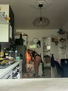 AtomBlondy online show from June 5, 7:36 am
