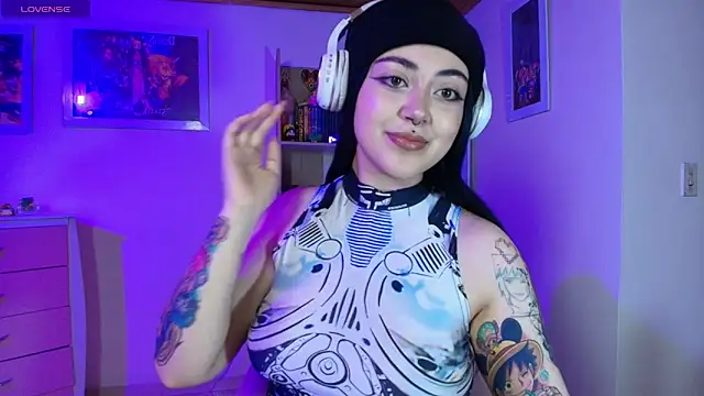 Nanachi uwu online show from March 31, 3:45 pm