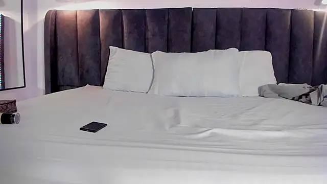 selena  smith1 online show from March 25, 4:49 am