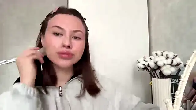 LeglessLoge online show from March 13, 7:09 am