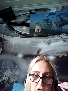 roxy 74 online show from March 12, 12:08 pm