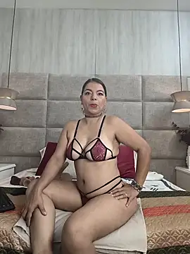 ScarletRause online show from May 12, 12:12 pm