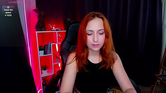 Alexa temptress online show from June 12, 3:03 am