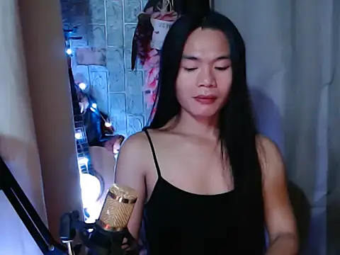 small 13 online show from March 12, 6:21 pm