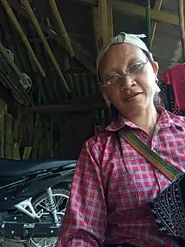 Heli pusy online show from May 19, 1:56 am