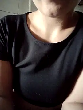 prisci1 online show from April 29, 4:31 pm