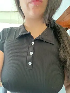 prisci1 online show from March 24, 1:38 pm