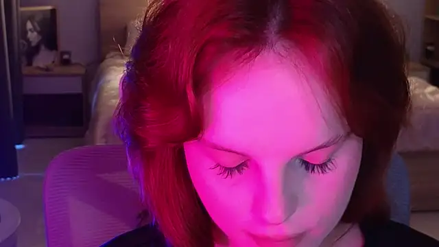 mollybossy online show from June 5, 2:04 am