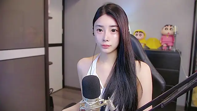 XiaoYuBao- online show from June 7, 5:09 pm