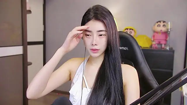 XiaoYuBao- online show from April 22, 5:10 pm