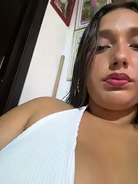 Naughty-Samanta- online show from June 15, 5:46 pm