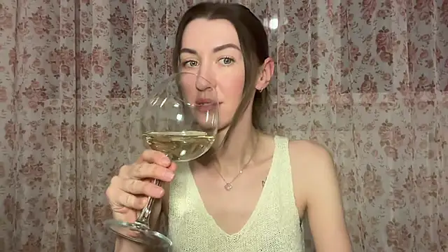 Julia182 online show from March 26, 8:10 pm