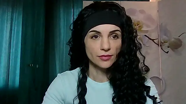 AlisMey online show from April 8, 2:30 pm