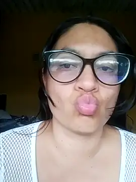 LatinSquirtBaby online show from July 3, 9:10 pm