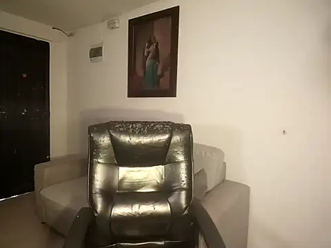 Rose Baccara online show from April 18, 8:20 pm