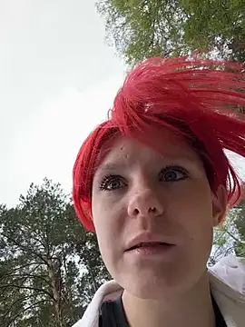 NinaParri online show from May 25, 4:11 am