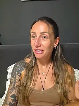 NicoleKaiser online show from May 28, 7:23 pm