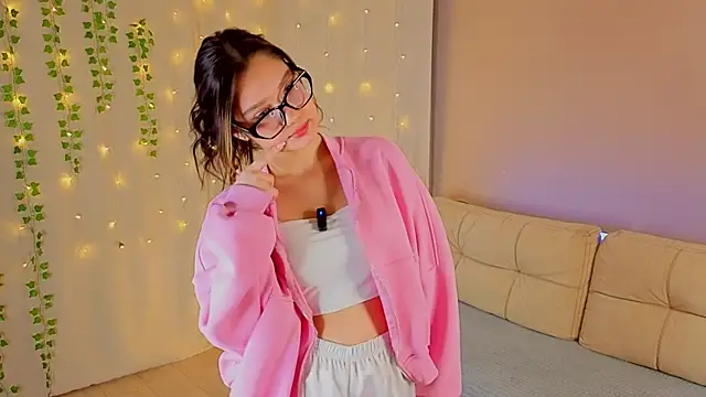 sofiacarnival online show from March 26, 3:03 pm