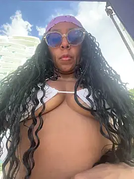 PriscilaCooper online show from April 20, 8:12 pm