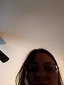 Couple qc online show from March 22, 10:05 pm