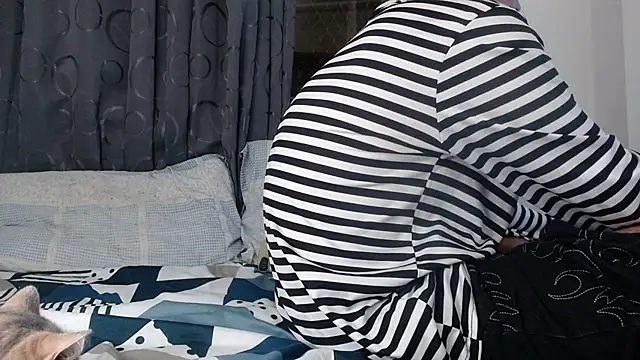 Fantasy-Dreams online show from May 30, 4:32 am