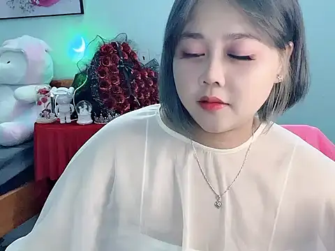 Nhanlu009 online show from May 6, 12:53 pm