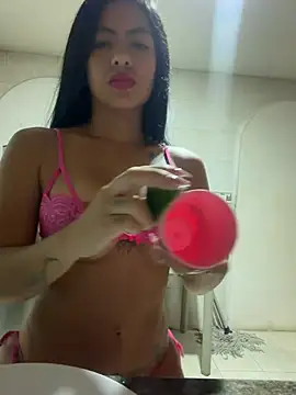 Noa rousse01 online show from May 6, 5:11 am